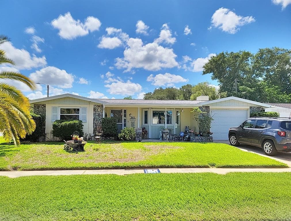 2152 SHANNON DRIVE HOLIDAY, FL 34690