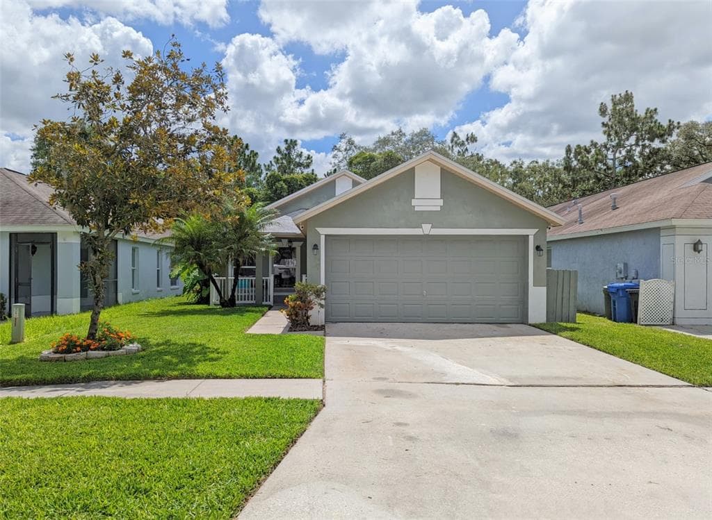 5825 MEADOWPARK PLACE LITHIA, FL 33547