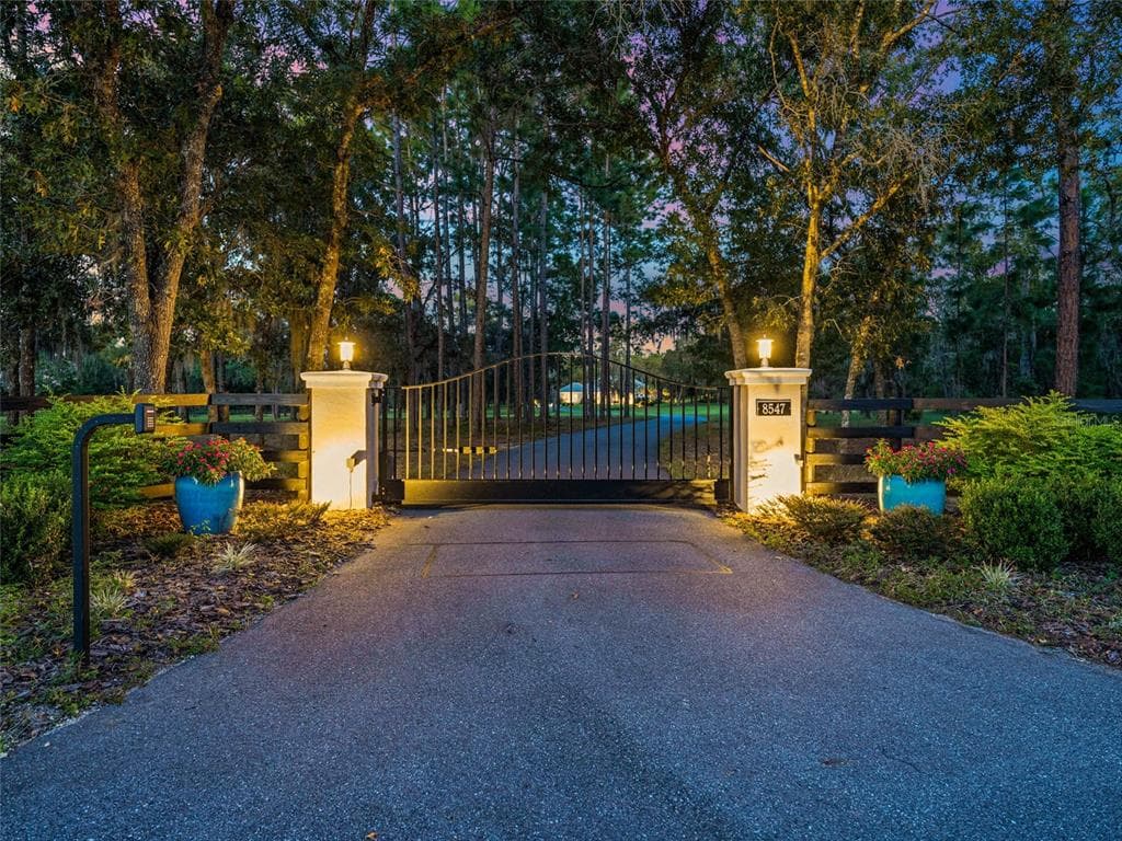 8547 NW 26TH STREET