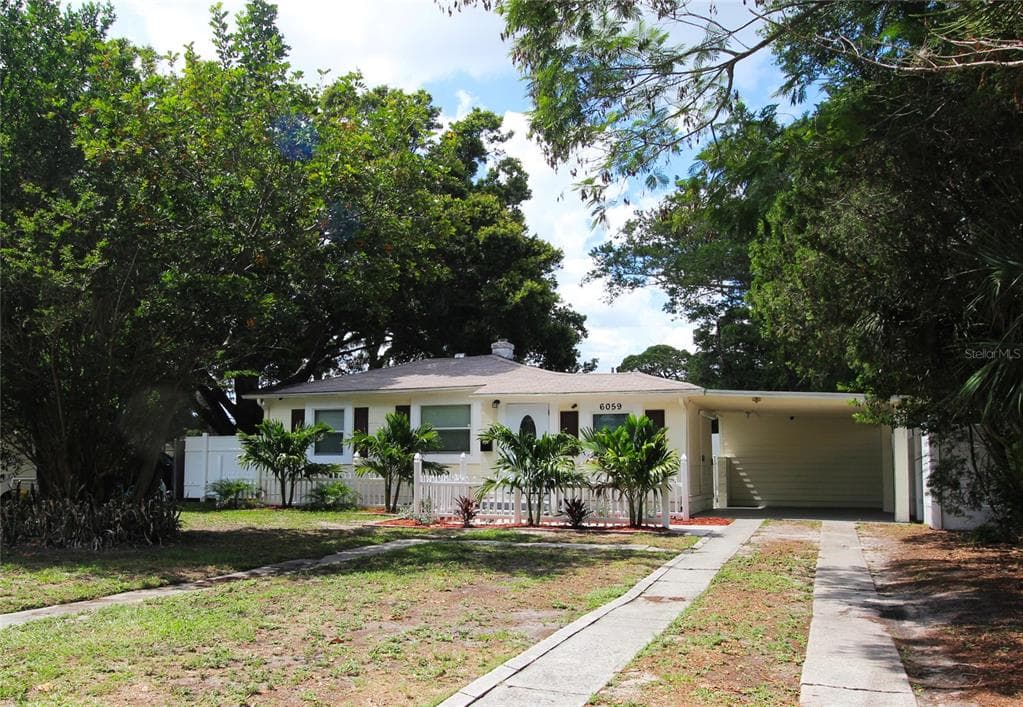 6059 16TH AVENUE N ST PETERSBURG, FL 33710