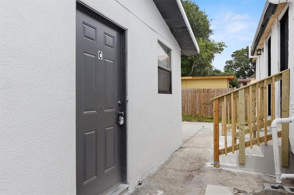 2406 E CLARK STREET UNIT C TAMPA, FL 33605