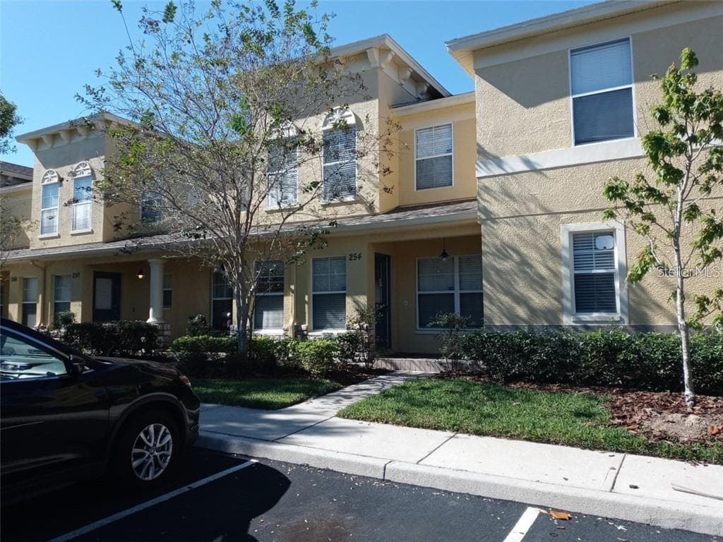 254 HARDCASTLE PLACE VALRICO, FL 33594