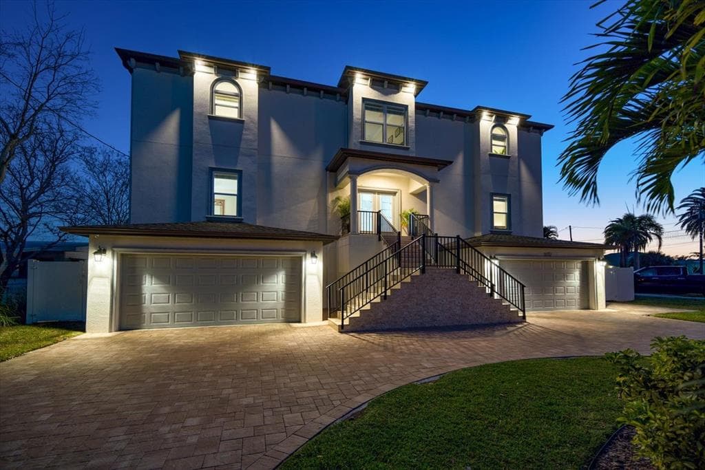 16112 4TH STREET E REDINGTON BEACH, FL 33708