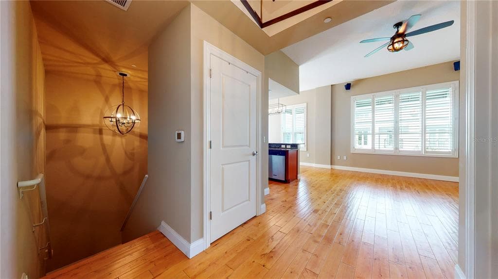 450 KNIGHTS RUN AVENUE UNIT 410 TAMPA, FL 33602
