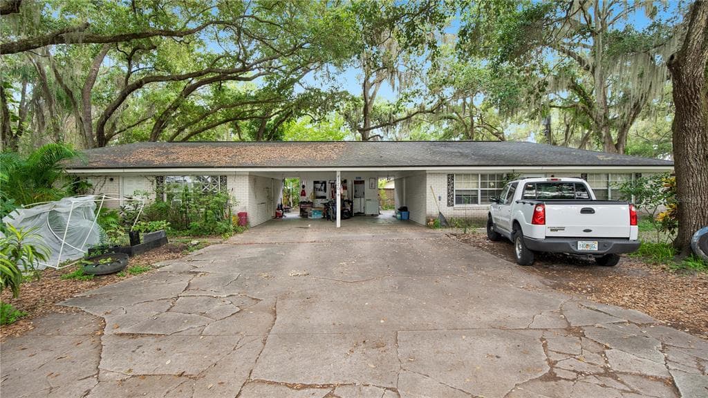 4720 FERNERY LANE UNIT B LAKELAND, FL 33809