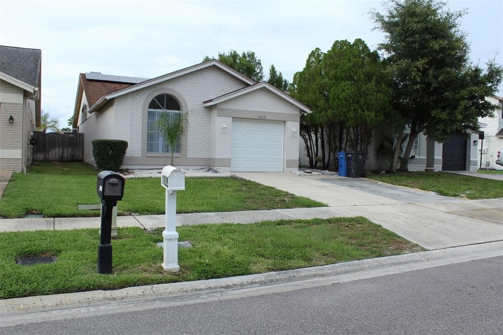 11629 HIDDEN HOLLOW CIRCLE