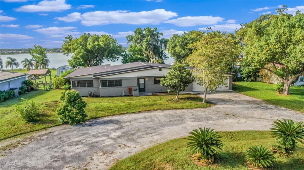 112 LAKE SEARS DRIVE WINTER HAVEN, FL 33880