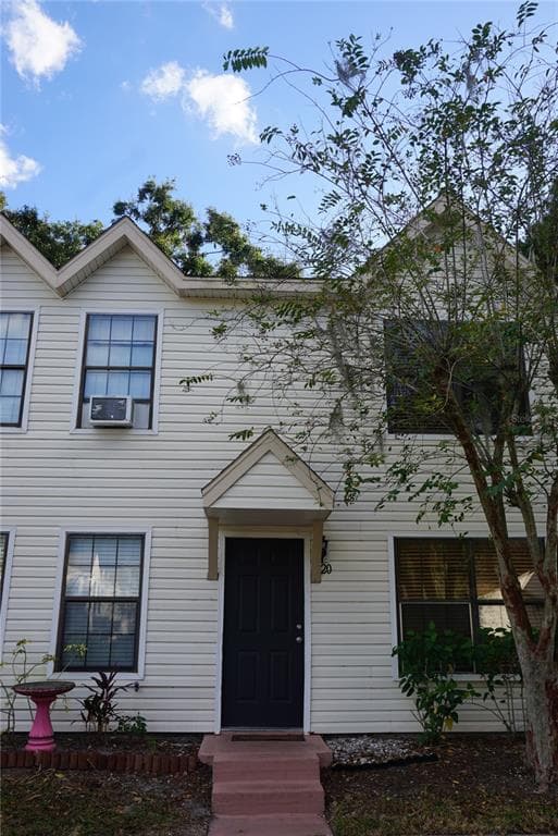 2302 MAKI ROAD UNIT 20 PLANT CITY, FL 33563
