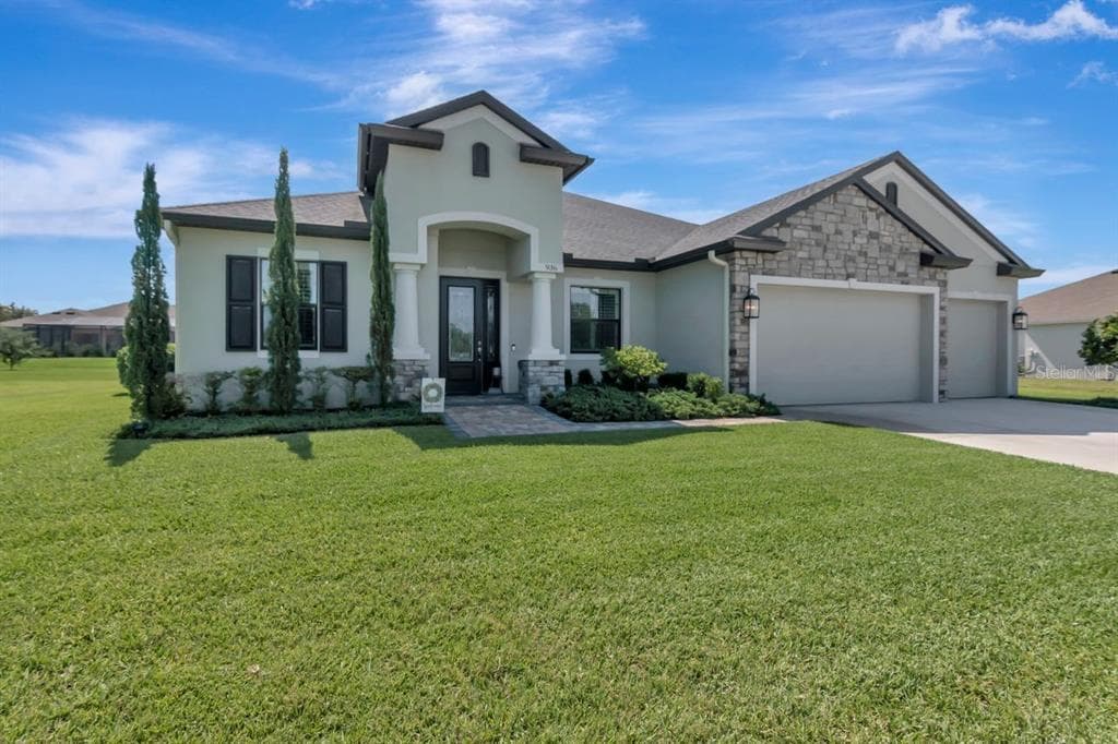 936 BUCKHURST DRIVE