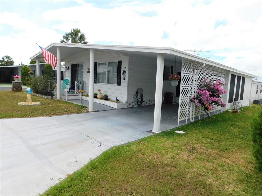 37910 MISSION HILLS AVENUE ZEPHYRHILLS, FL 33541