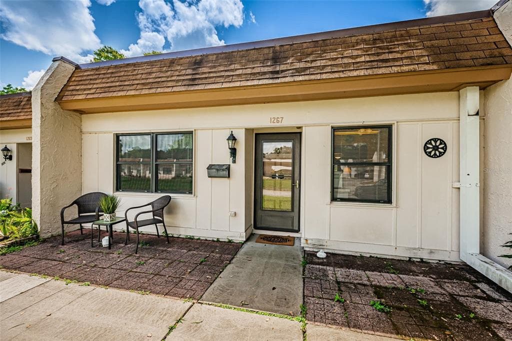 1267 MISSION CIRCLE UNIT 50-E CLEARWATER, FL 33759