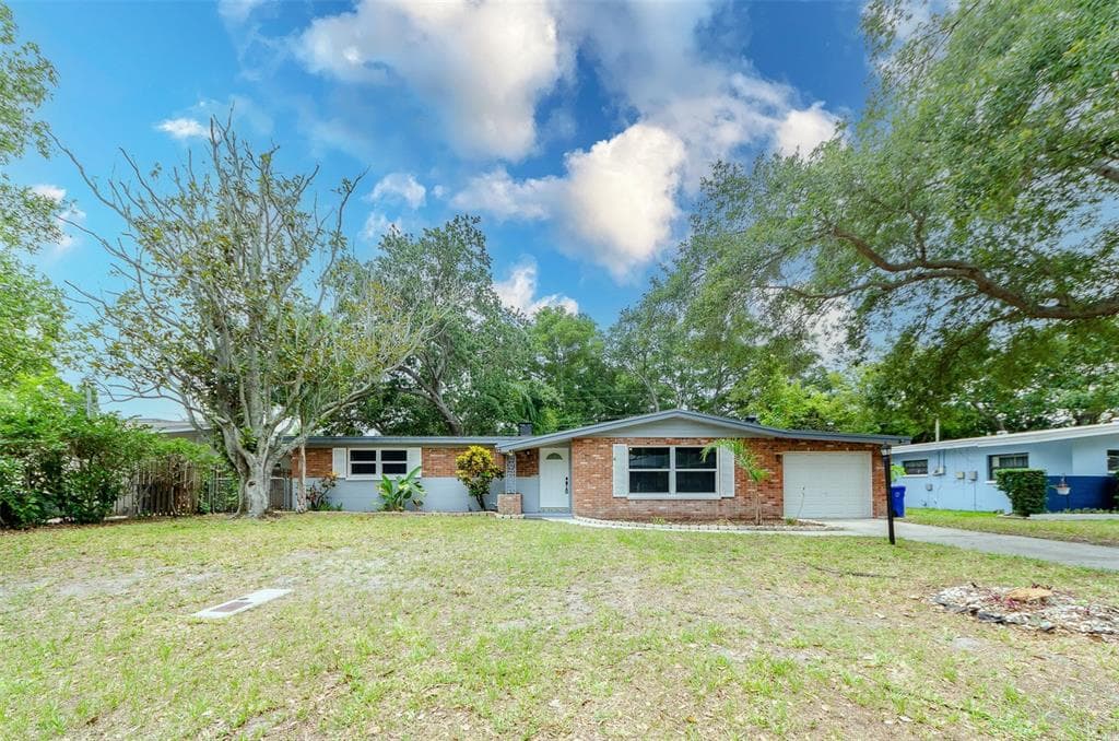 1159 STEWART DRIVE DUNEDIN, FL 34698