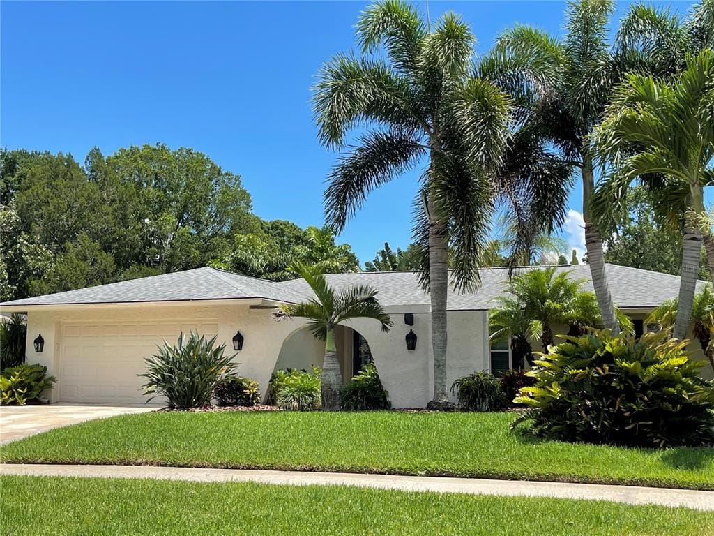 2743 BURNING TREE LANE