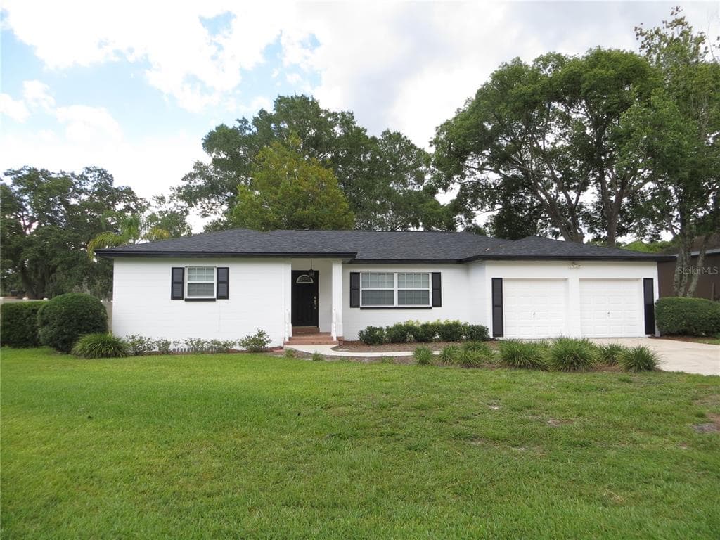 15005 ALBRIGHT DRIVE TAMPA, FL 33613
