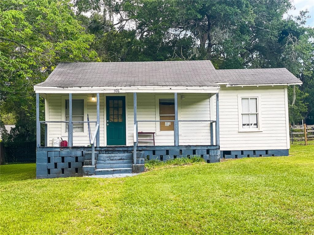 506 PARK WAY BROOKSVILLE, FL 34601