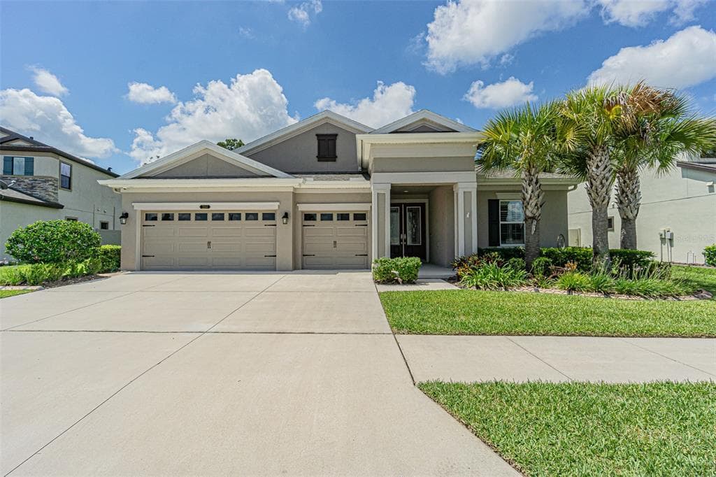 21954 BUTTERFLY KISS DRIVE LAND O LAKES, FL 34637