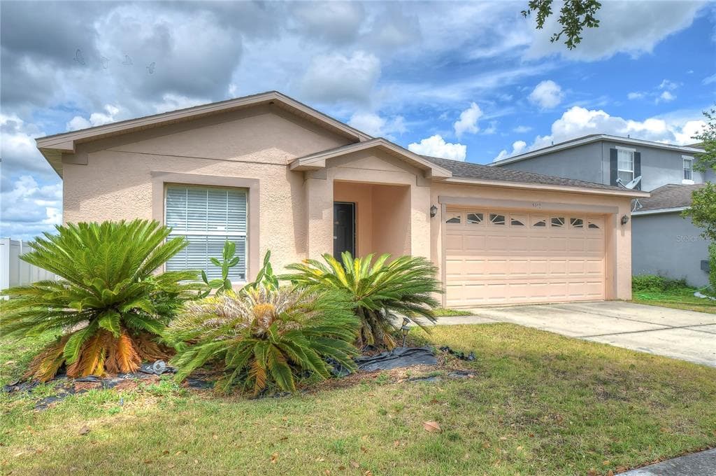 5143 DANCING BAY LANE WESLEY CHAPEL, FL 33543