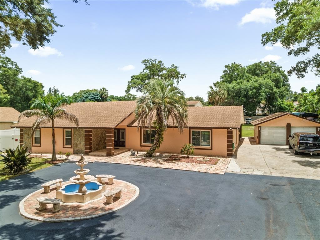 1212 S TAYLOR ROAD SEFFNER, FL 33584