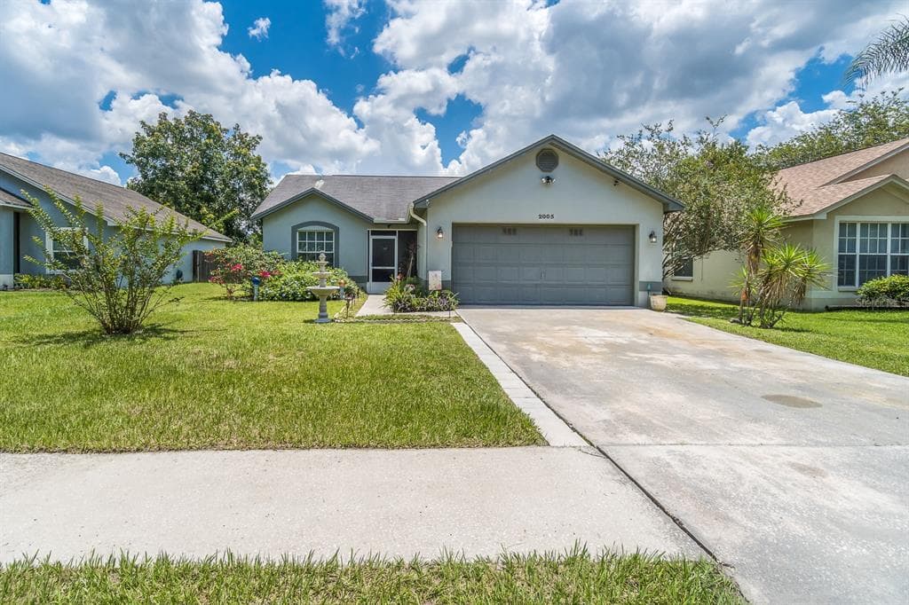 2005 LORI PLACE BRANDON, FL 33510