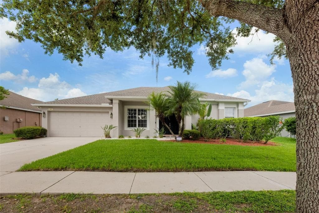 2037 HEARTLAND CIRCLE VALRICO, FL 33594