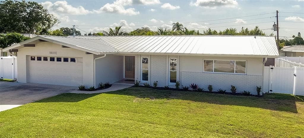 10311 IMPERIAL POINT DRIVE W LARGO, FL 33774