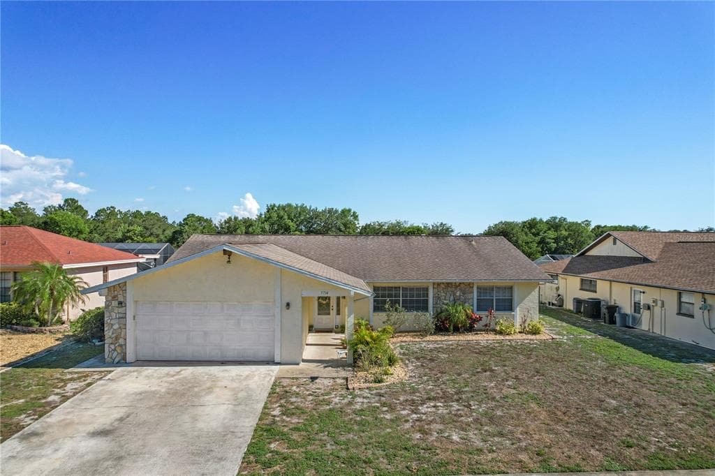 5714 IVY LANE HOLIDAY, FL 34690