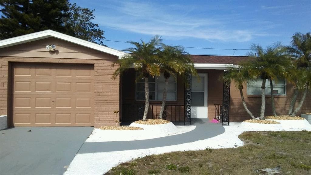 3525 HARVARD DRIVE HOLIDAY, FL 34691