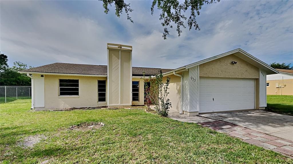 935 WINDWAY CIRCLE KISSIMMEE, FL 34744