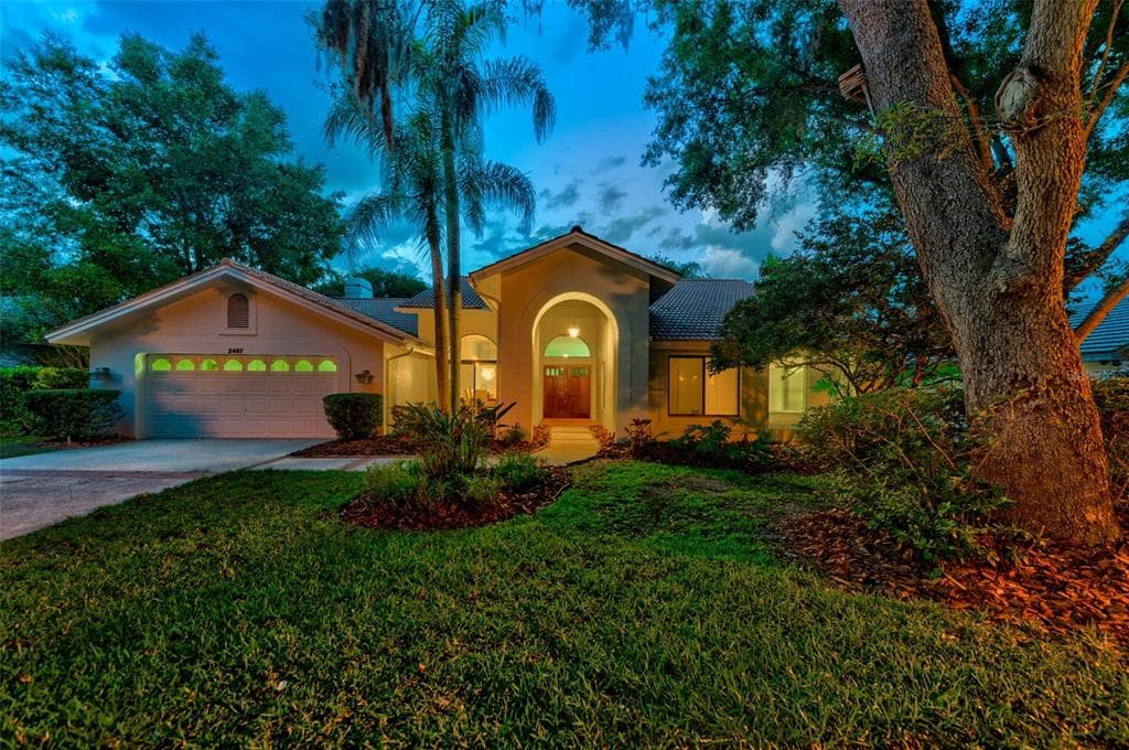 2467 PINNACLE COURT N PALM HARBOR, FL 34684