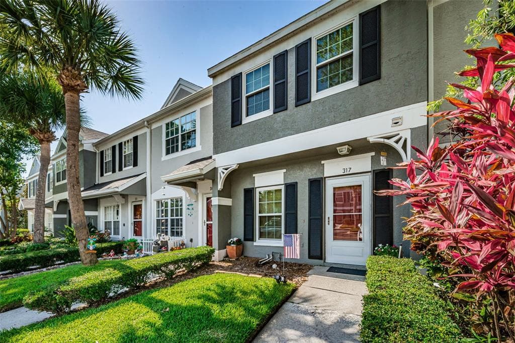317 COUNTRYSIDE KEY BOULEVARD OLDSMAR, FL 34677