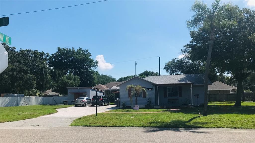 6301 CEDAR STREET NE ST PETERSBURG, FL 33702