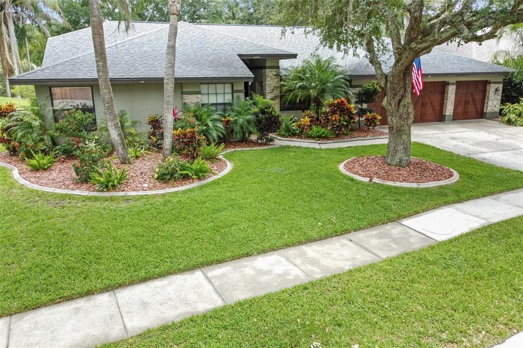 4404 BARDSDALE DRIVE PALM HARBOR, FL 34685