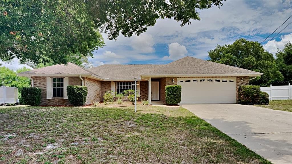978 SWEETBRIER DRIVE DELTONA, FL 32725