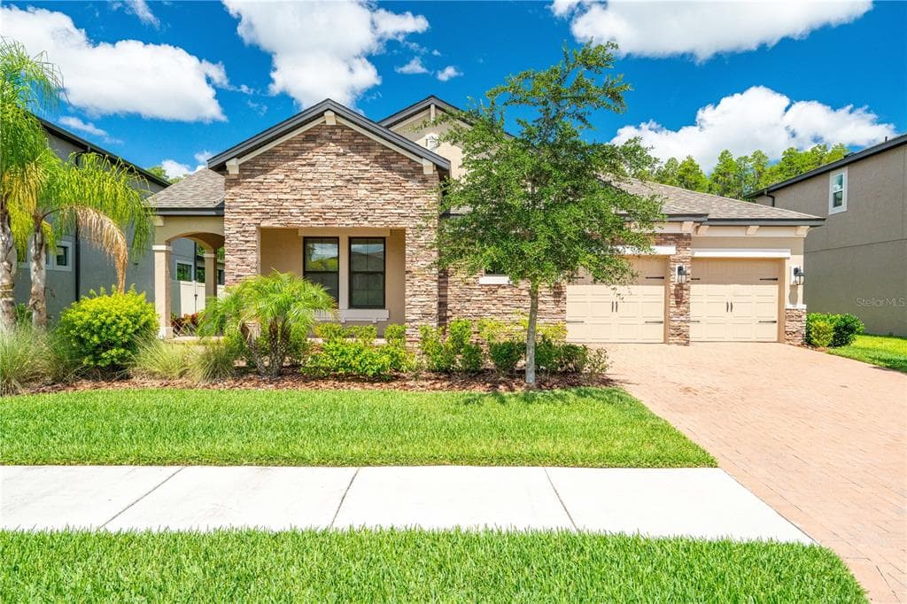 19264 BRIARBROOK DRIVE TAMPA, FL 33647