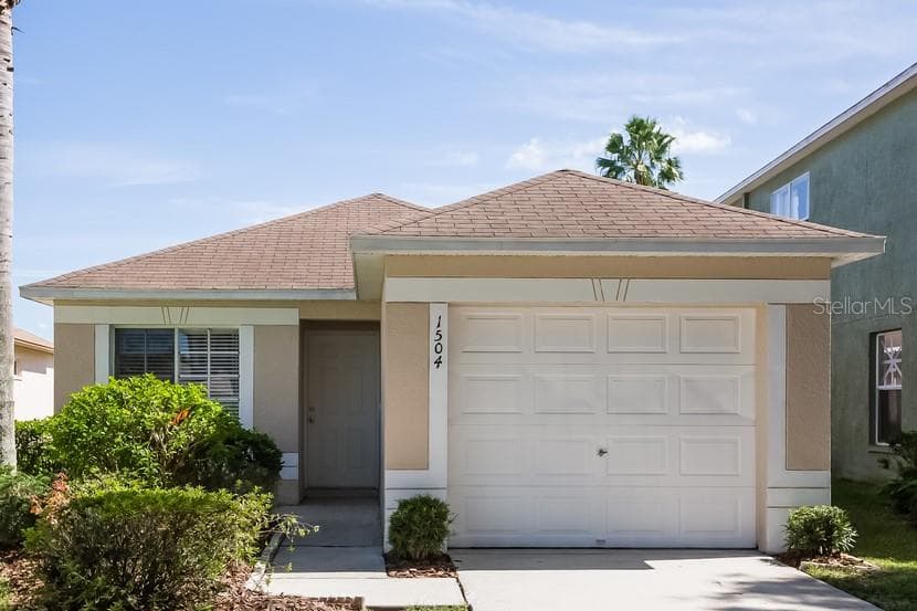1504 RINCON DRIVE WESLEY CHAPEL, FL 33544