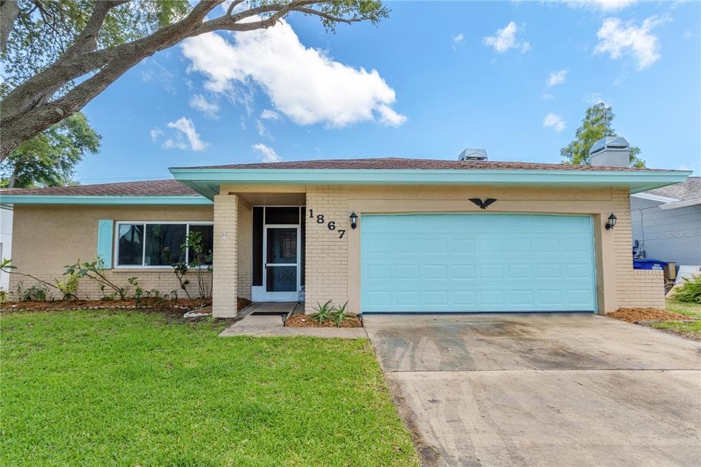 1867 E ORANGESIDE ROAD PALM HARBOR, FL 34683