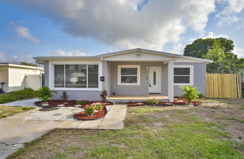 4667 26TH AVENUE N ST PETERSBURG, FL 33713