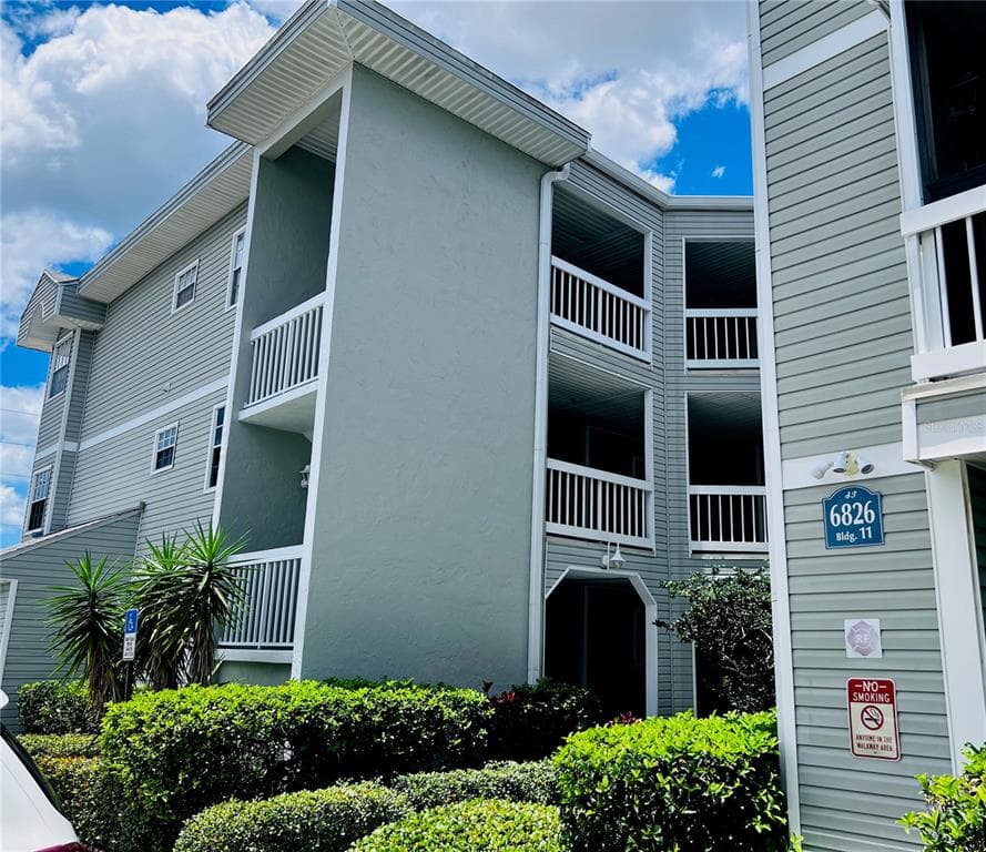 6826 STONES THROW CIRCLE N UNIT 11201 ST PETERSBURG, FL 33710