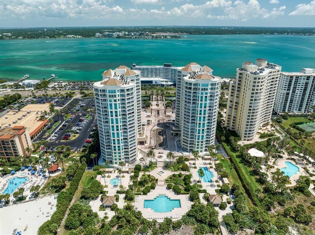 1180 GULF BOULEVARD UNIT 1906 CLEARWATER, FL 33767