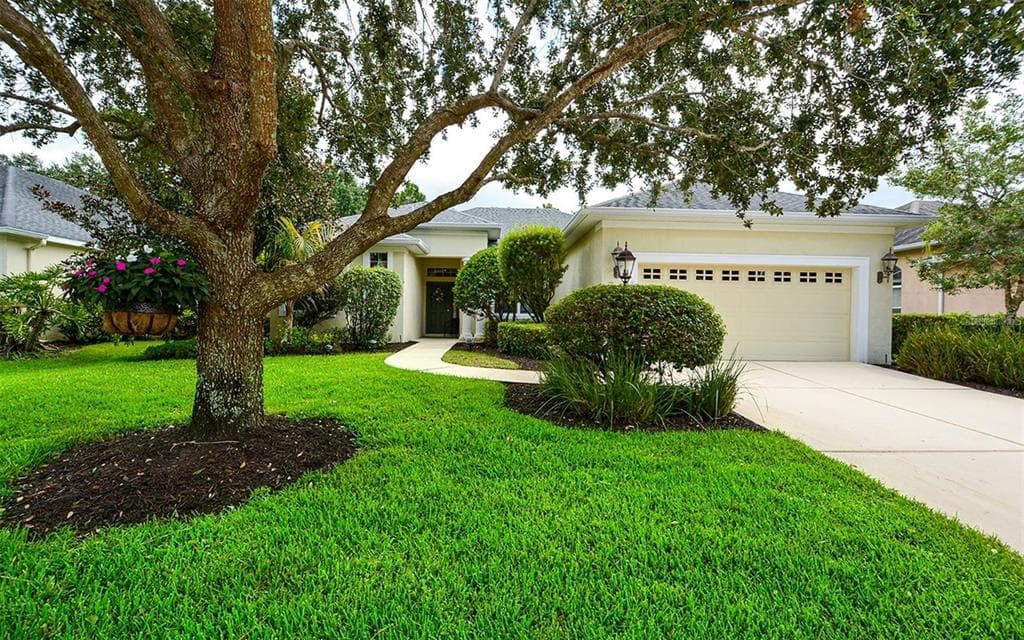 11742 HIDDEN FOREST LOOP PARRISH, FL 34219