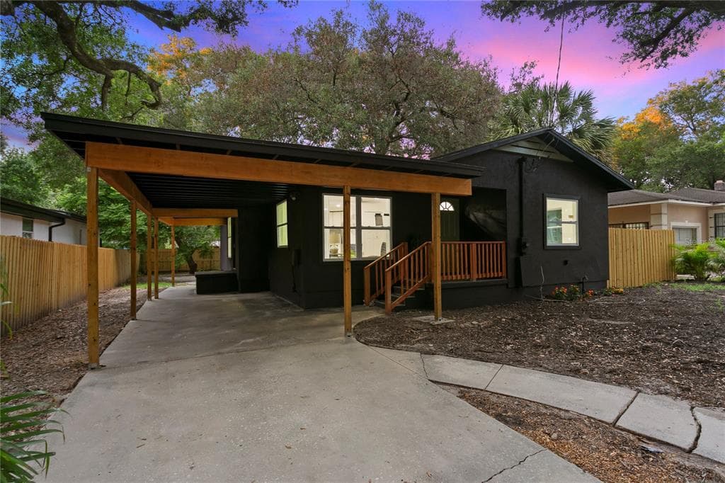 1914 E EMMA STREET TAMPA, FL 33610