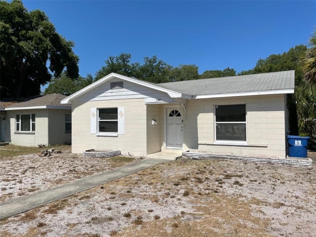 3901 GROVE STREET S ST PETERSBURG, FL 33705