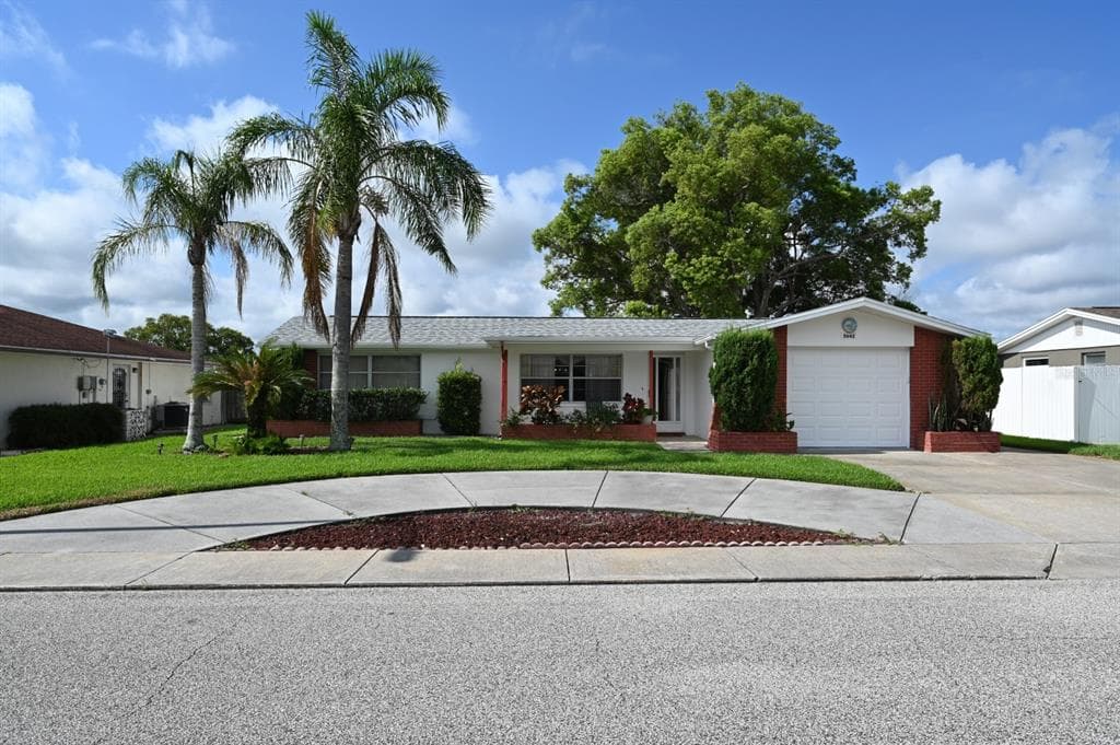 5642 PERKIN DRIVE NEW PORT RICHEY, FL 34652