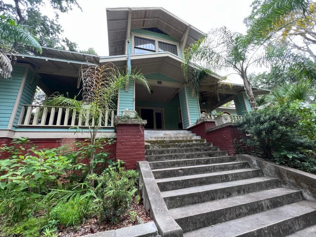 682 ROSER PARK DRIVE S ST PETERSBURG, FL 33701
