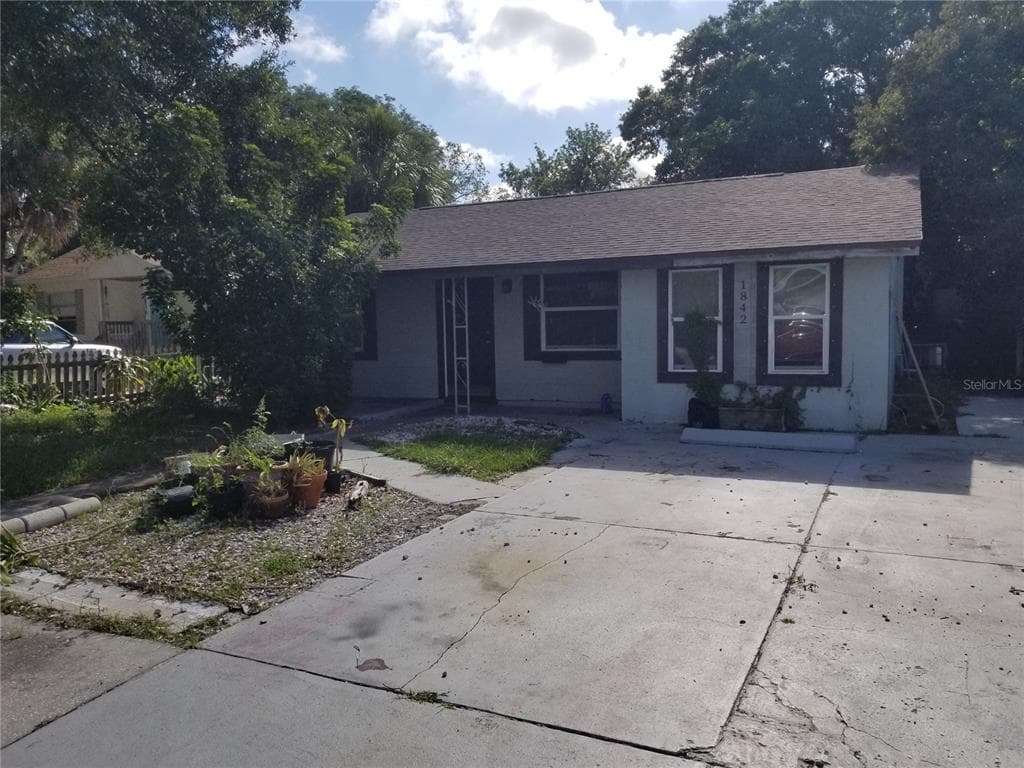 1842 QUINCY STREET S ST PETERSBURG, FL 33711