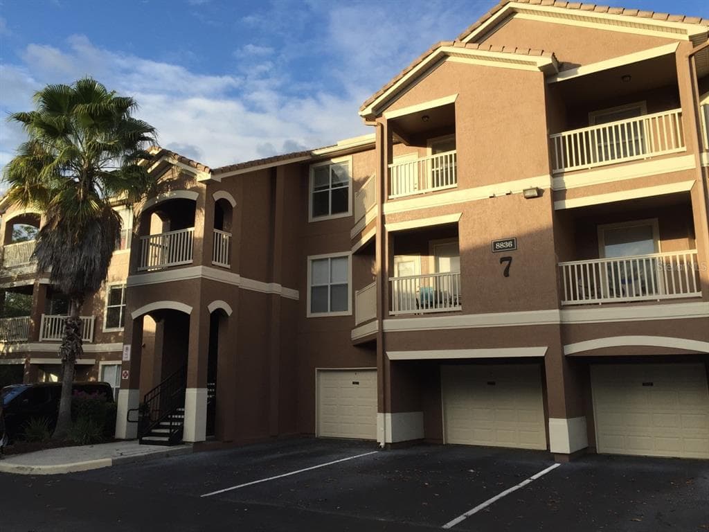 8836 VILLA VIEW CIRCLE UNIT 302 ORLANDO, FL 32821