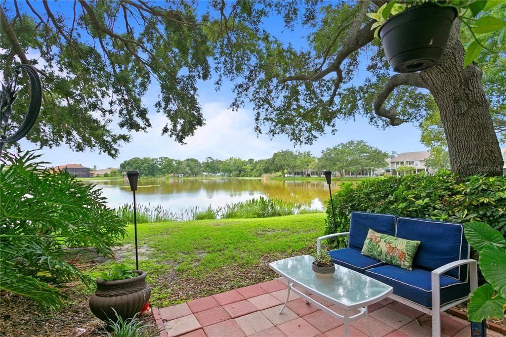 6912 LAKE PLACE COURT UNIT NA TAMPA, FL 33634
