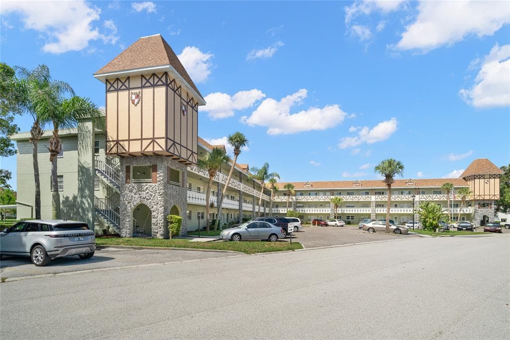 2447 ECUADORIAN WAY UNIT 19 CLEARWATER, FL 33763
