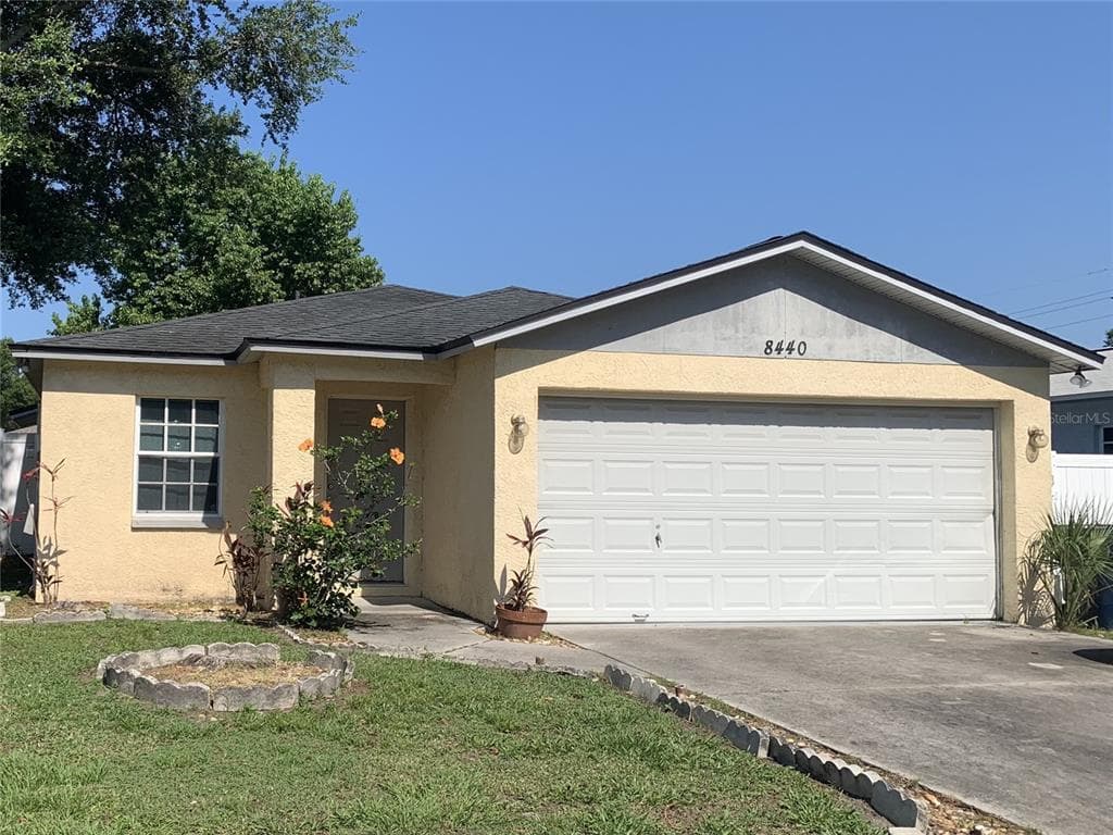8440 N RIVER DUNE STREET TAMPA, FL 33617