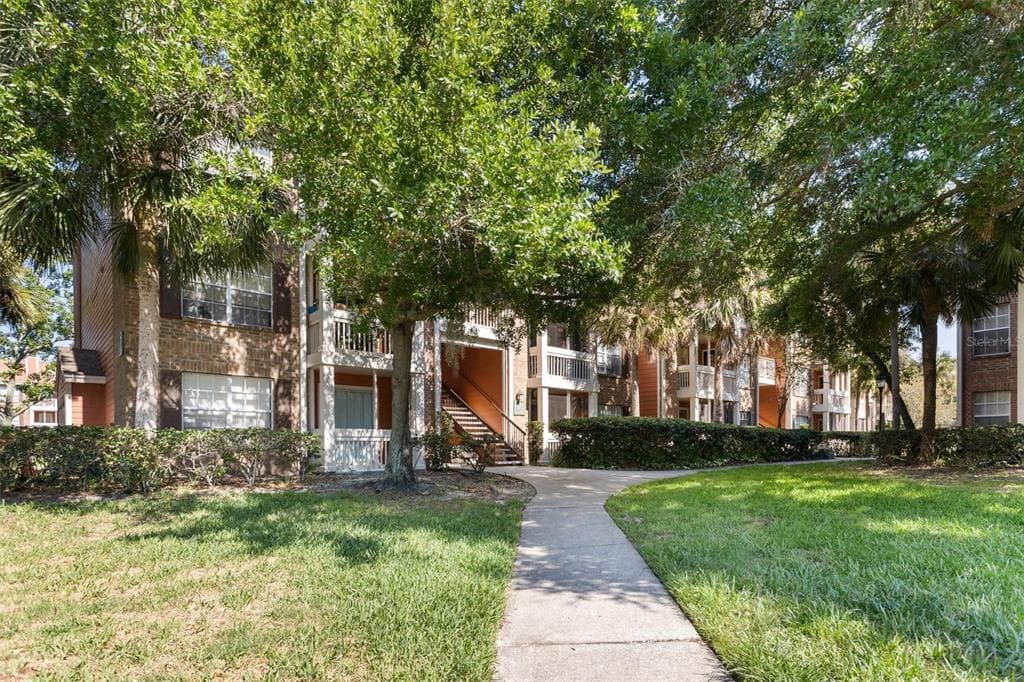 10200 GANDY BOULEVARD N UNIT 725 ST PETERSBURG, FL 33702